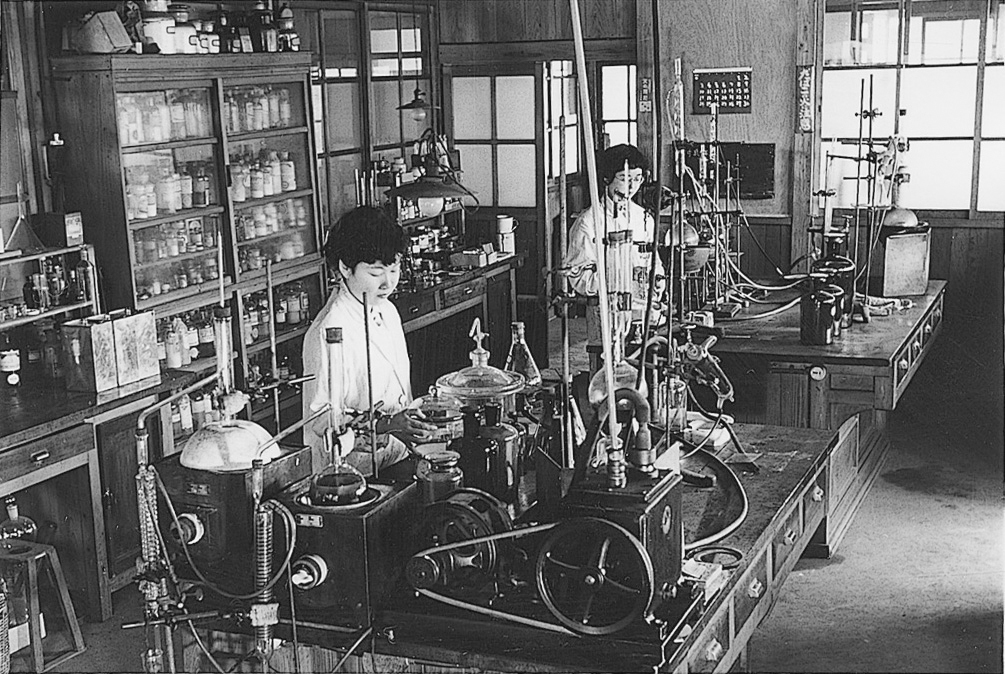 創業当時の様子